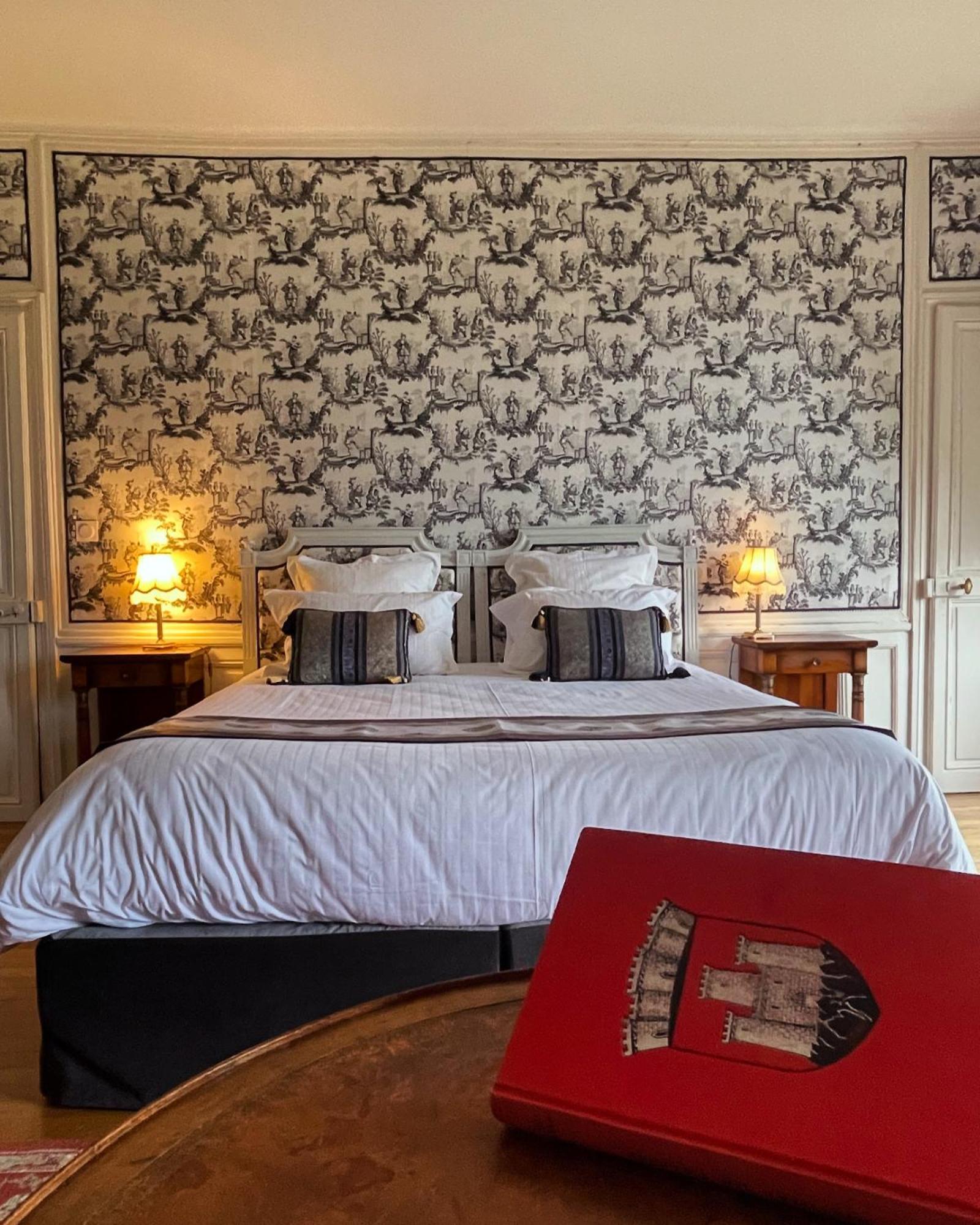 Castel Saint-Leonard Bed & Breakfast Falaise  Exterior photo